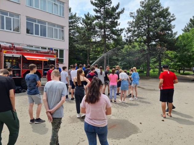 Проведено занятие по безопасности с детьми лагеря труда и отдыха «Ровесники»  МБОУ СОШ № 68 посёлка Колосистого