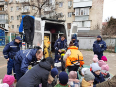 Проведено занятие по безопасности с детьми  детского дошкольного учреждения № 128