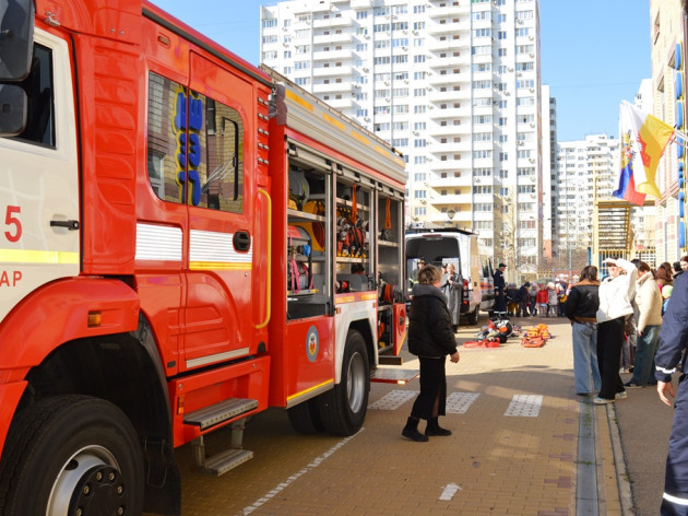 ОТКРЫТЫЙ УРОК ПО ОСНОВАМ БЕЗОПАСНОСТИ В ДЕТСКОМ САДУ № 193